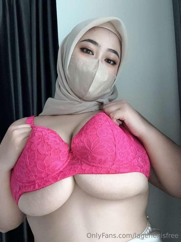 FREE: https://onlyfans.com/bbwdalia…Busty religious nympho @..