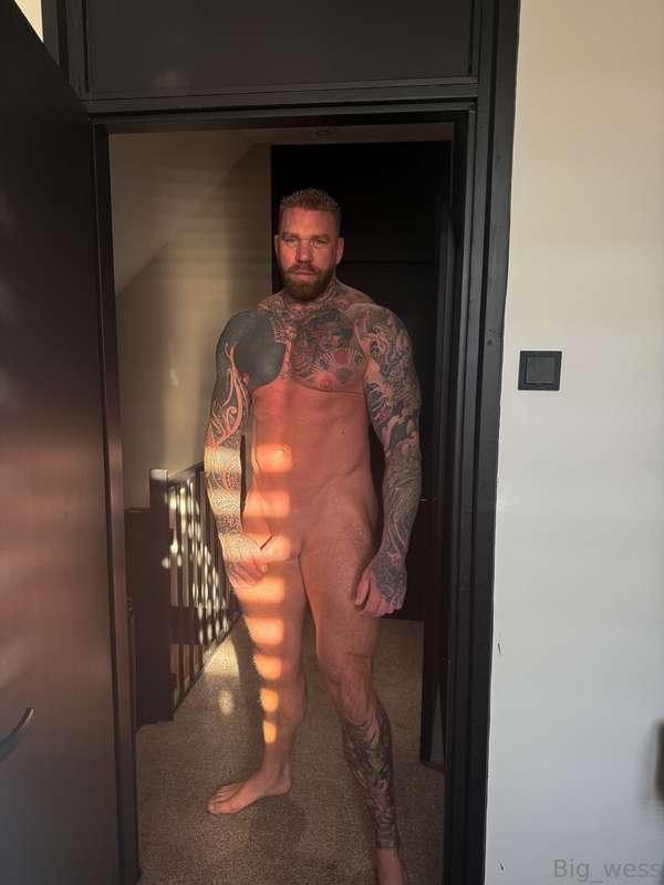 what would you do if i stood in your doorway like that 😈😈