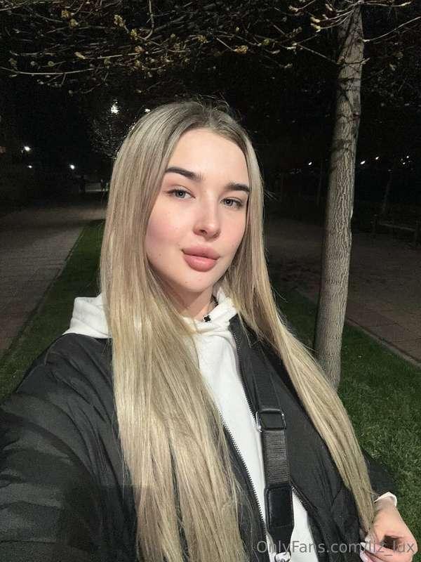 No filters, just night air & peace of mind 🌙Late walks, clea..