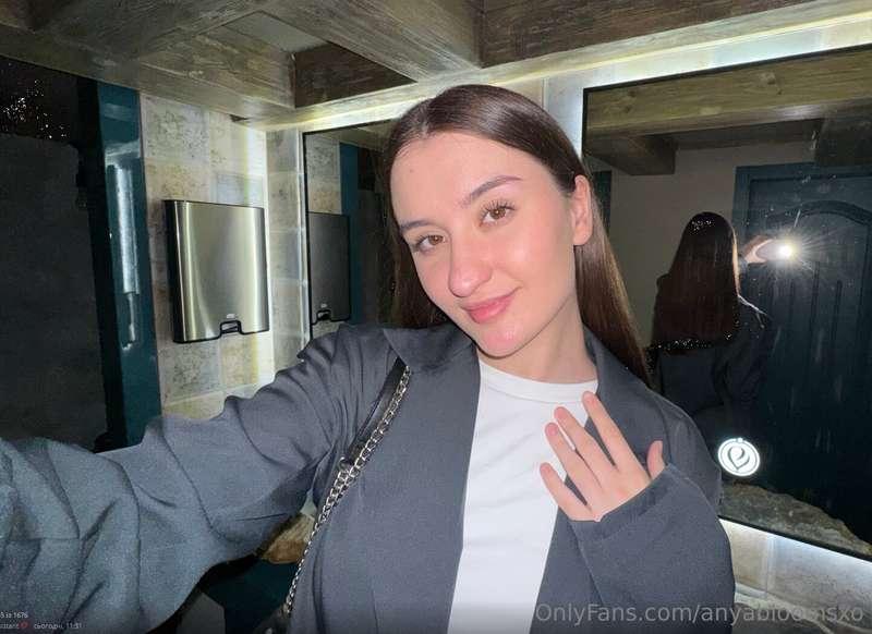 Hey there🤗! I’m Polina @polina_p, and I love experiencing li..