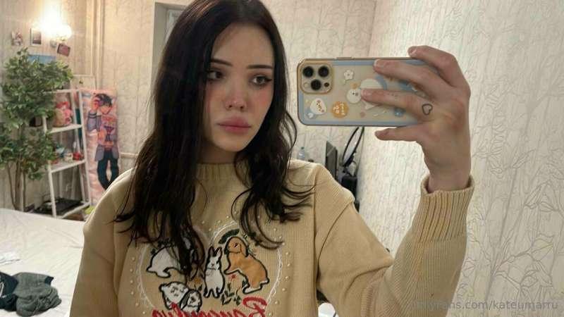 Do you like my new sweater?)