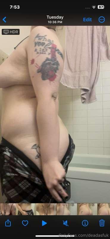 Watch me undress for my bath 🧼 I slowly take my clothes off ..