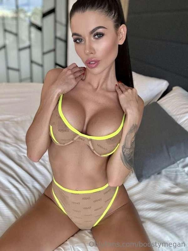 Always horny 🍒
@roxxolana  and having fun 🤤
💋 ready 
@roxxol..