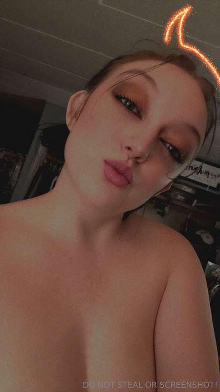 My make up looks good today! ❤️🤤