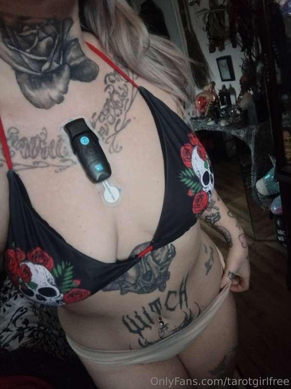 Hi my friends! I've been absent because I've been wearing a ..