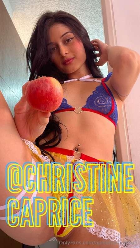 ⚠️🍑⚠️  Round ASS alert   ⚠️🍑⚠️

My sluty friend @christineca..