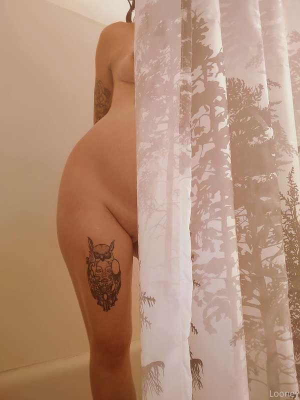 Dm to join me in the shower, don't miss out on all the soapy..