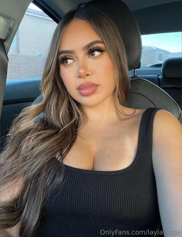  I'm doing another live stream Thursday 3pm pst ⏰ make sure ..