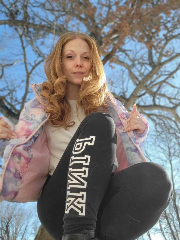 Being a slut outside in the cold