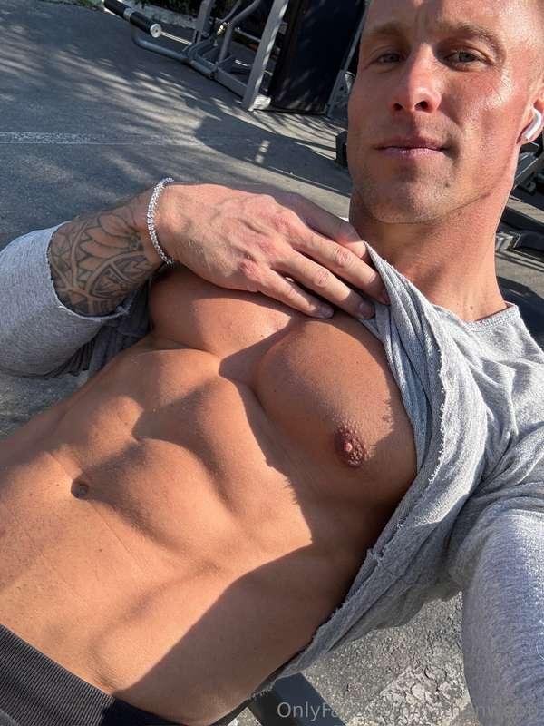 Rise n grind 💪🏻