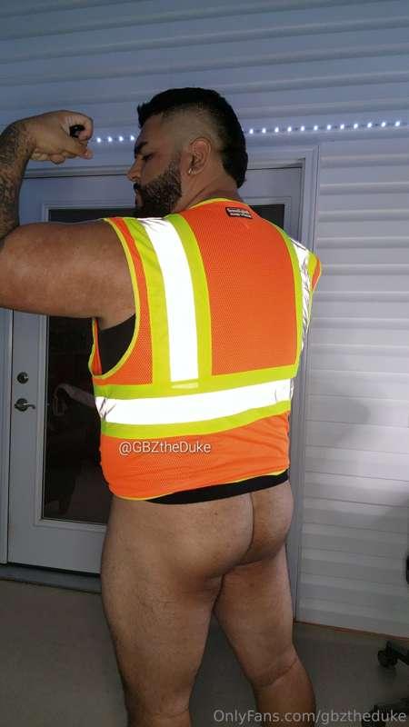 Worker bear ass part 2