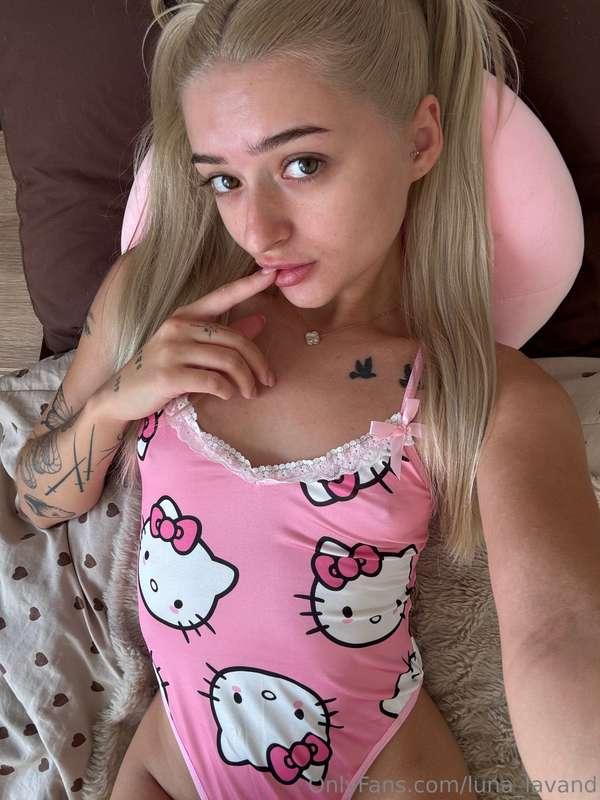 Too cute to be naughty? Prove me wrong… 🐱