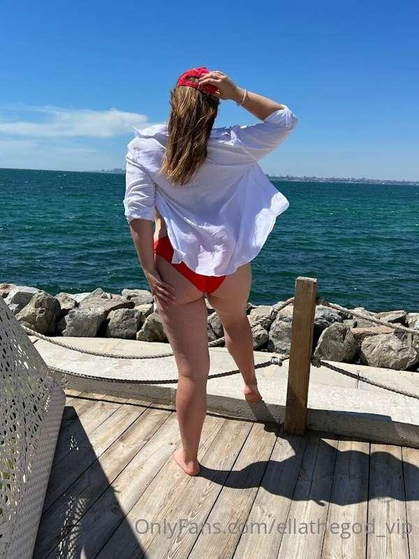 It's stilll very sunny and hot here) No idea of autumn in th..