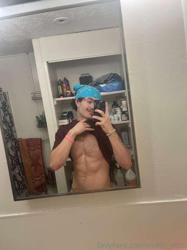 some more early OF content for all you sluts 😈😈