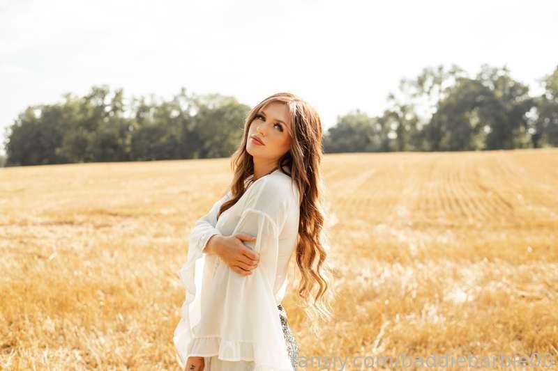 baddiebarbie00 image #2
