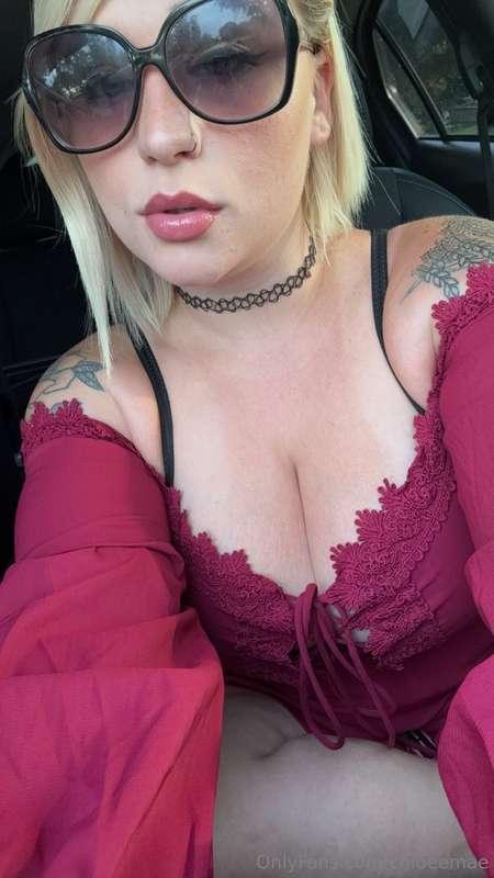 Headed out tonight for some shenanigans 🥴😜☺️🖤