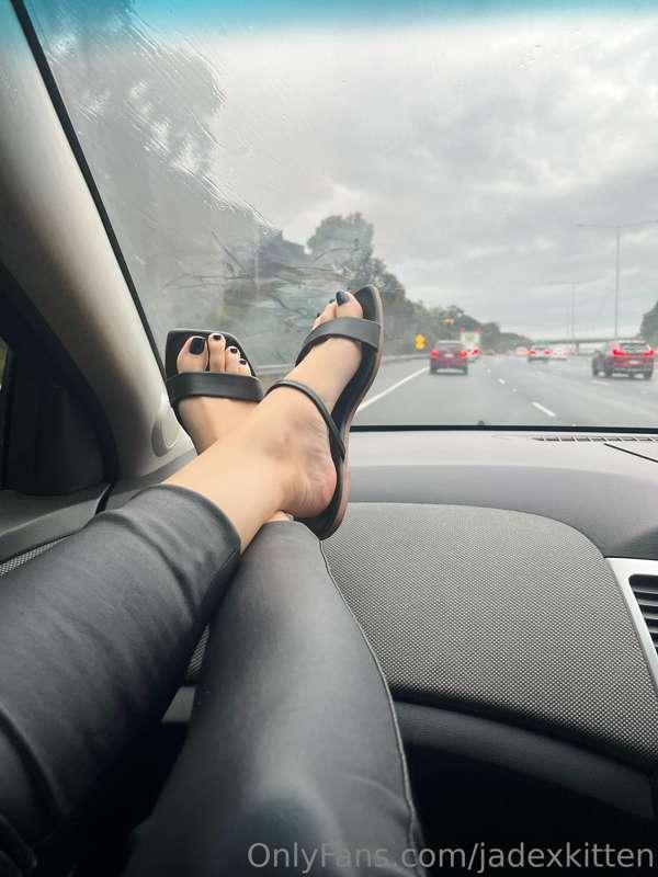 Anyone else experiencing horrid weather or just me? 🥲🥲
