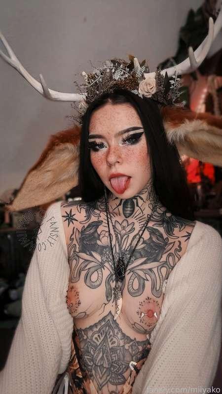 Who wants to cover my perfect woodland deer tits with their cum? 🦌💦