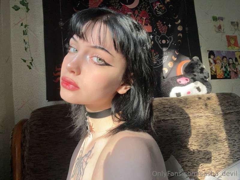 💜🖤Look down on another only when you help him up💜🖤