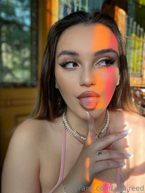 When you see this face, something fun's about to happen😜💦