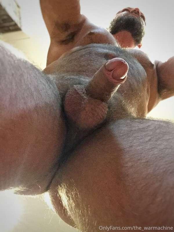 Any dom guys that want me to spread my cheeks?