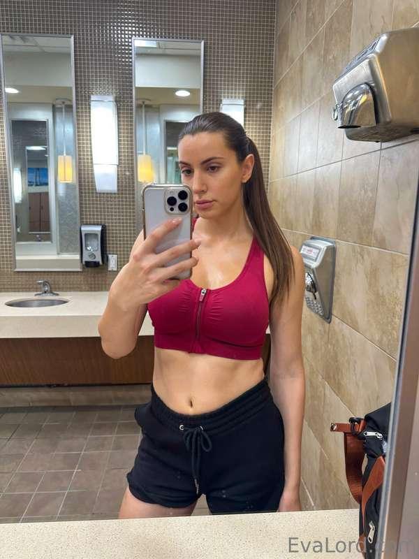 Anyone else get horny after a good workout? 😅💪