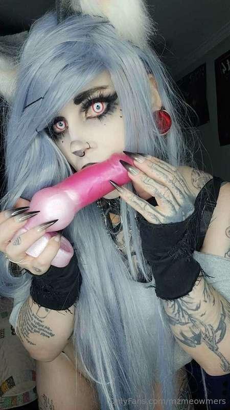 mzmeowmers image #7