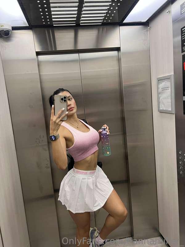 I workout 6 days per week! 💦Sweating and ready to take a 🚿....