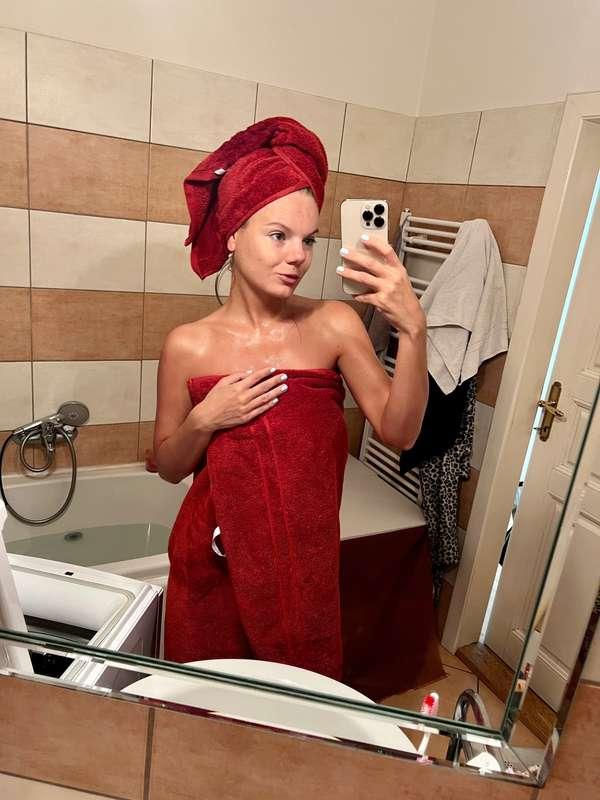 Koukni do zpráv 💋