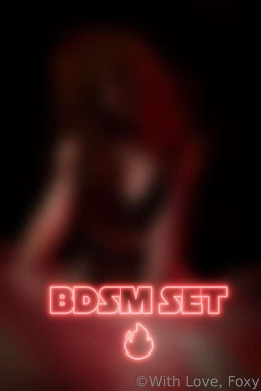 Don’t look at the caption look at this hot ***BDSM set*** wi..