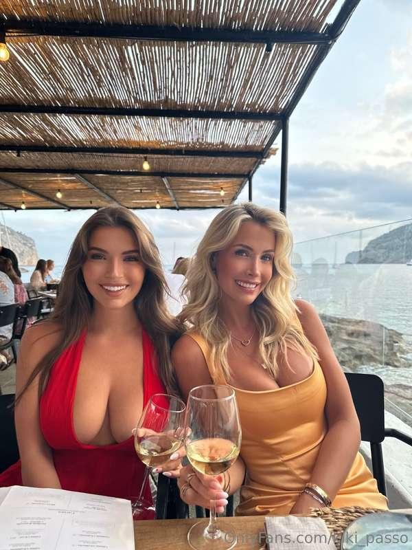 Going live with my bestie @sofia_bevarly THIS THURSDAY!!! Wh..
