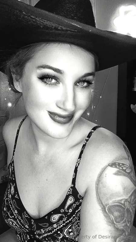 mistressdesirae image #1