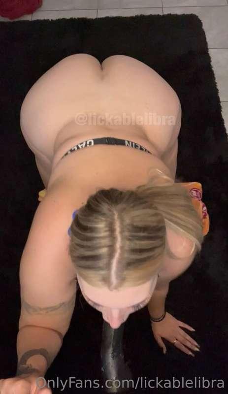 lickablelibra image #0