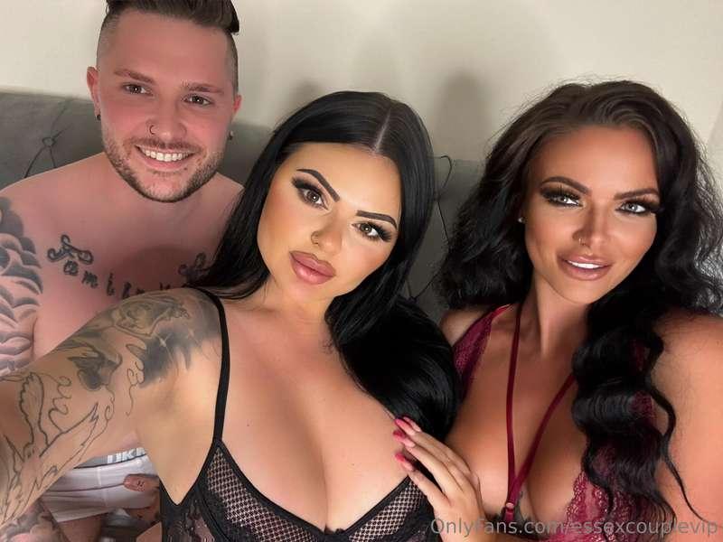 Who’s excited for our new 3sum video with Sophie? @queensmar..