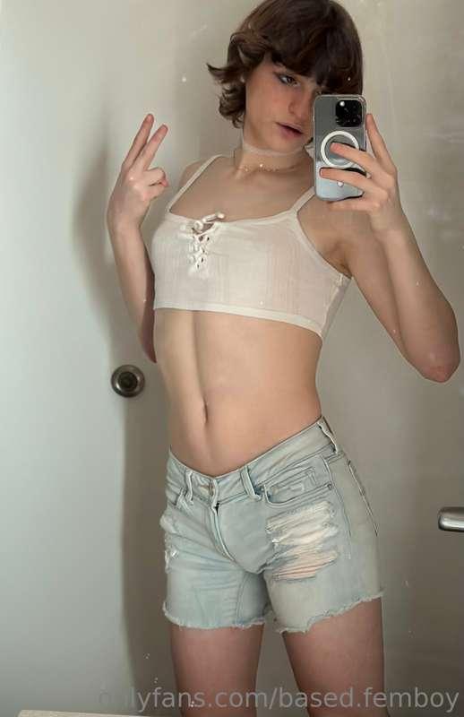 owo can u see my bulge????