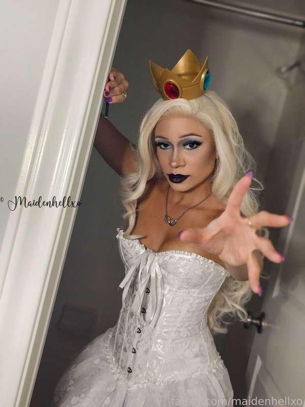maidenhellxo image #17