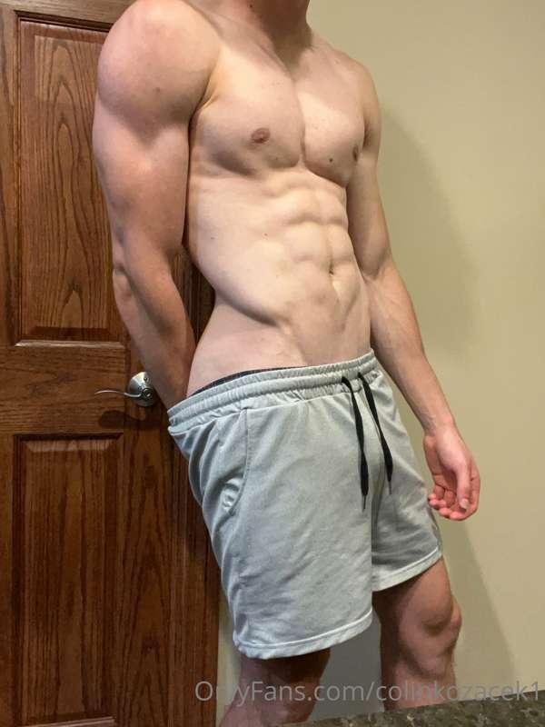 Gray shorts suit me the best don't you think? https://onlyfa..