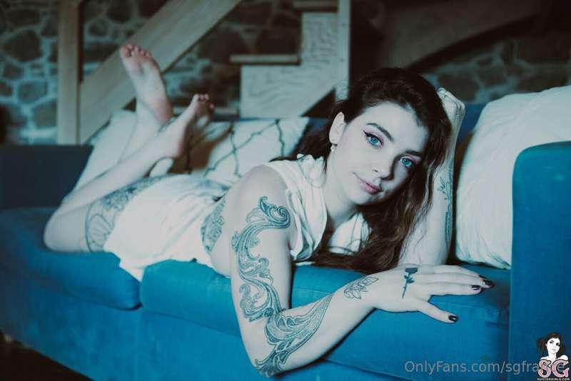 @pialora is straight out of a dream