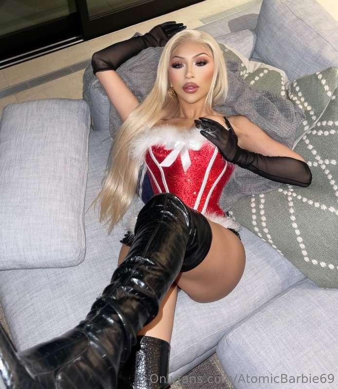 atomicbarbie69 image #0