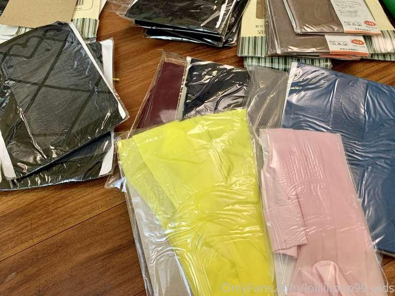 Anyone interested? Used pantyhose for SALE.
Shipping availab..
