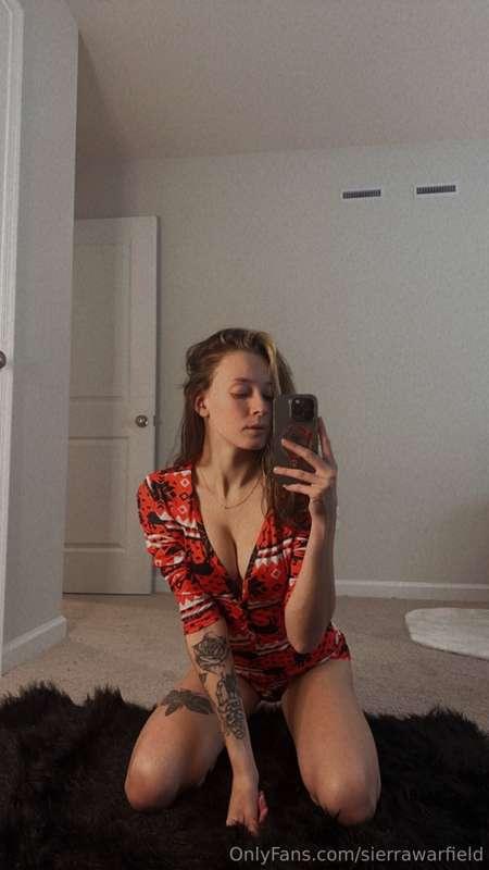 easy access;) loved these christmas pj’s!!