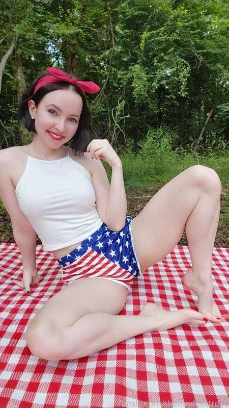 thetinyfeettreat image #2