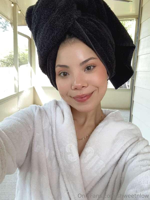 That fresh-out-the-shower glow 🌸
