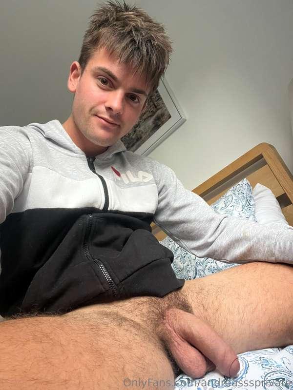 British boy leon 🌶️VIP with +1000Very naughty boy like to ge..
