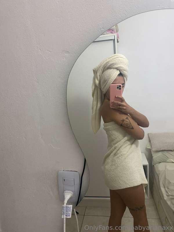 After a hot shower 🔥🥵