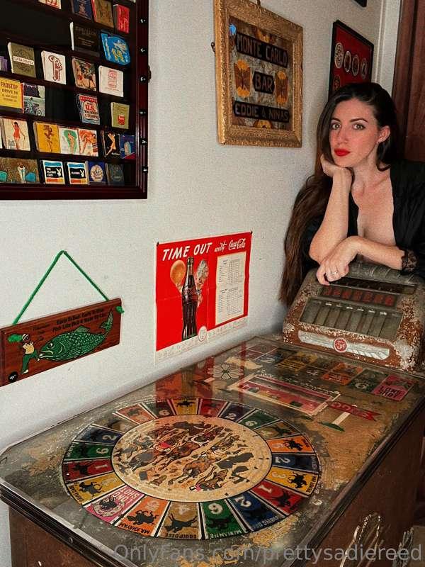 A Victorian gambling machine!

POV: I bet using my clothes a..