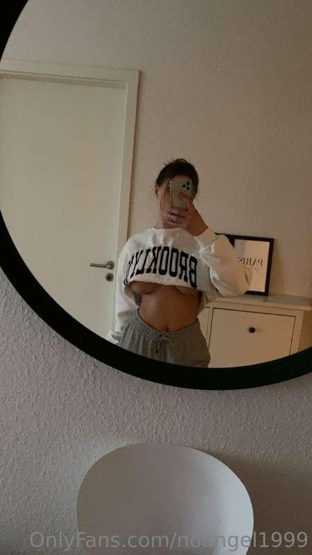 Cozy mood…🌧️
