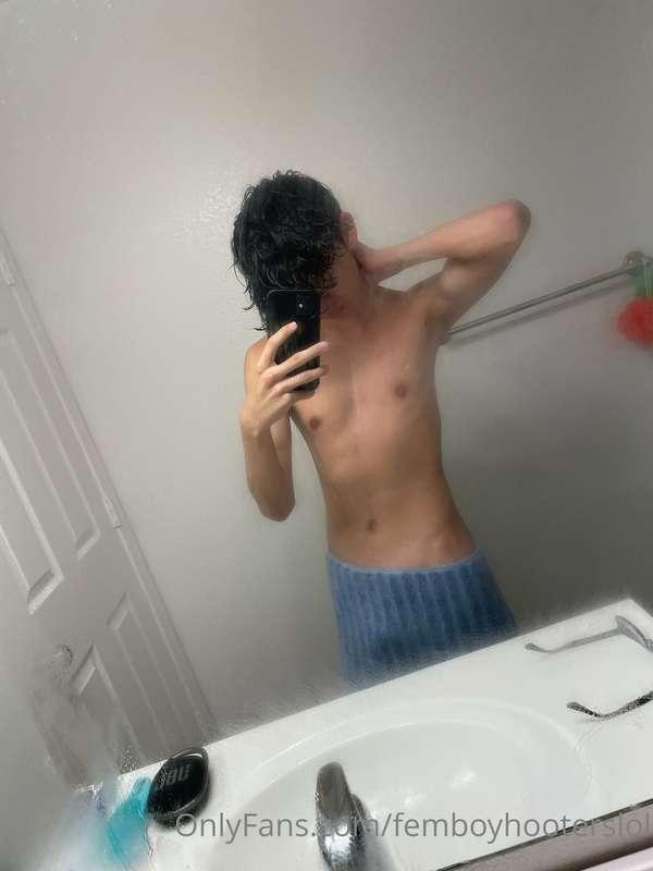 Nice and clean from a lovely shower