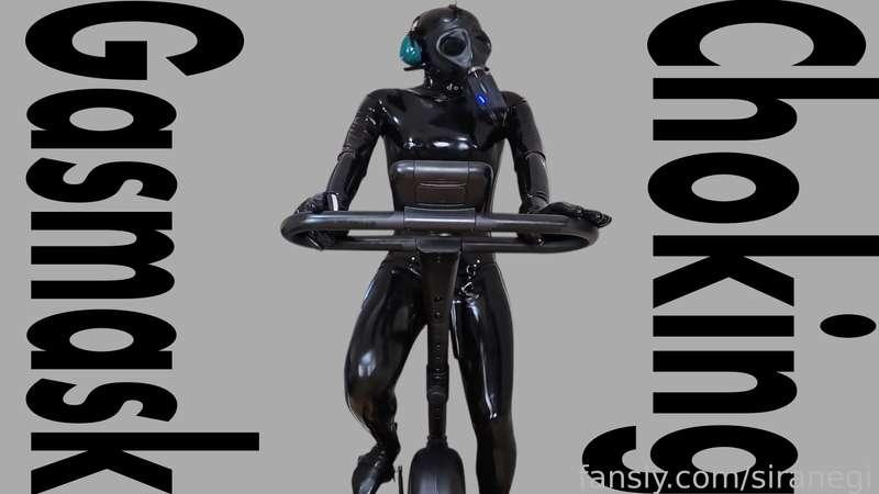 Do not be afraid of choking~💜
If you are a slave, accept it all...

#latex #rubber #bondage #BDSM #breathcontrol #choking #machine #selfbondage #slave #latexholic #siranegi #VR #VR3D