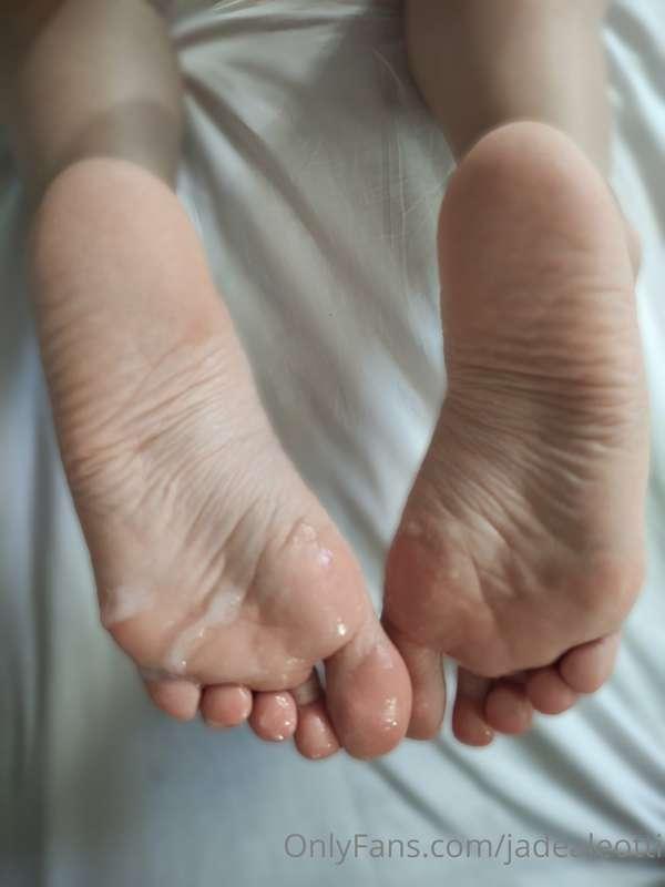 💦👣🤪